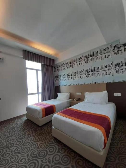 e red hotel melaka