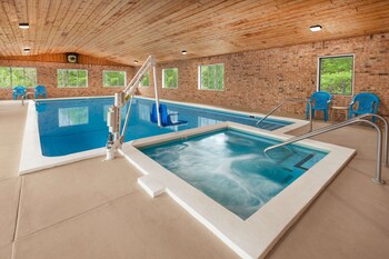 Baymont By Wyndham Manistee,Ludington>>Filer Charter Township,2 star