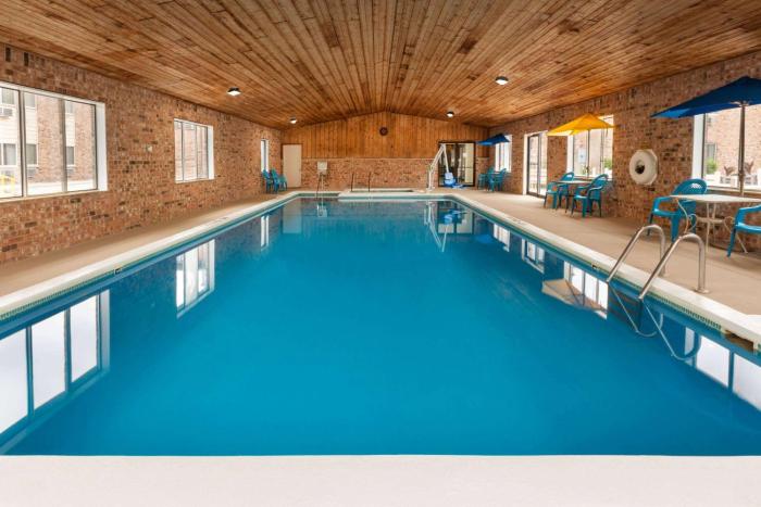 baymont by wyndham manistee
