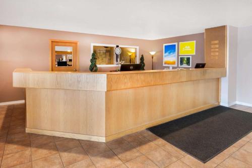 baymont by wyndham manistee