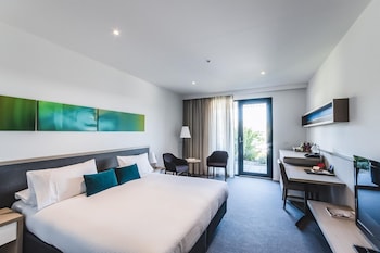 quarters at flinders hotel