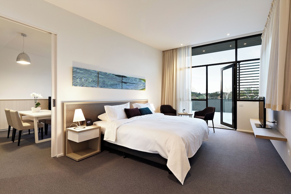 quarters at flinders hotel