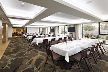 Quarters At Flinders Hotel,,5 star