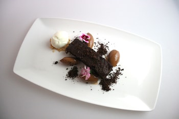 Quarters At Flinders Hotel,,5 star