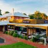 quarters at flinders hotel