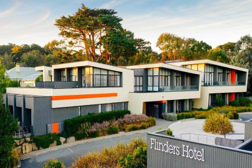 quarters at flinders hotel
