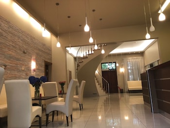 Valensija M,,3.5 star