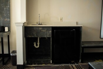 fairbridge inn and suites cleburne