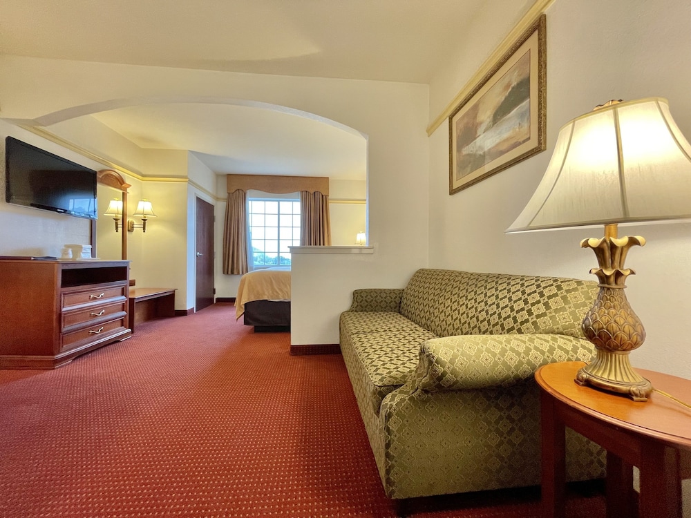 fairbridge inn and suites cleburne