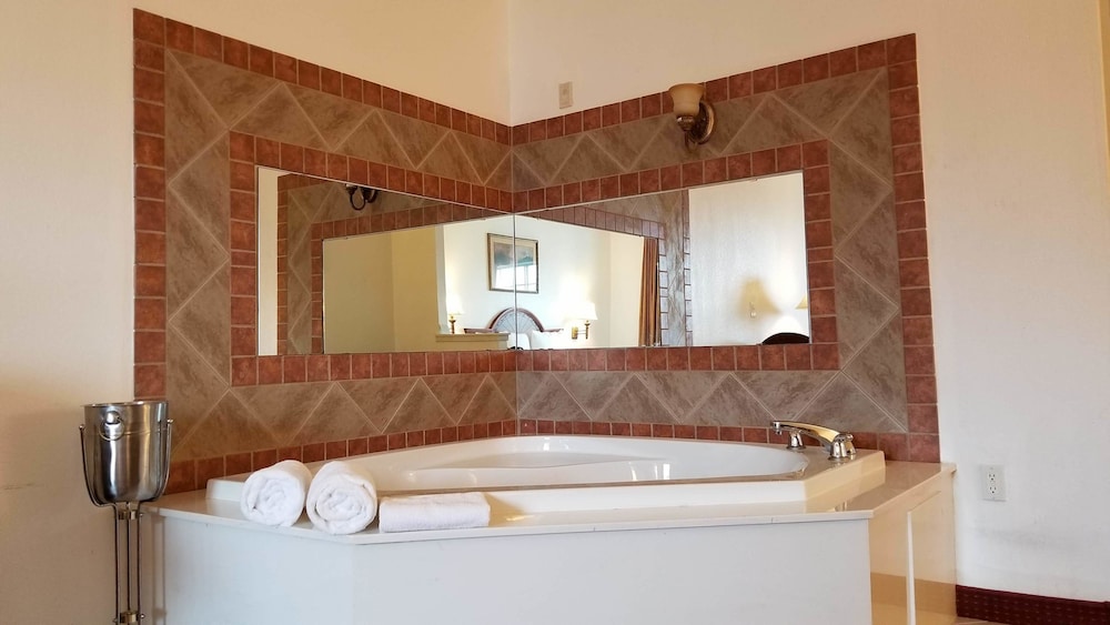 fairbridge inn and suites cleburne