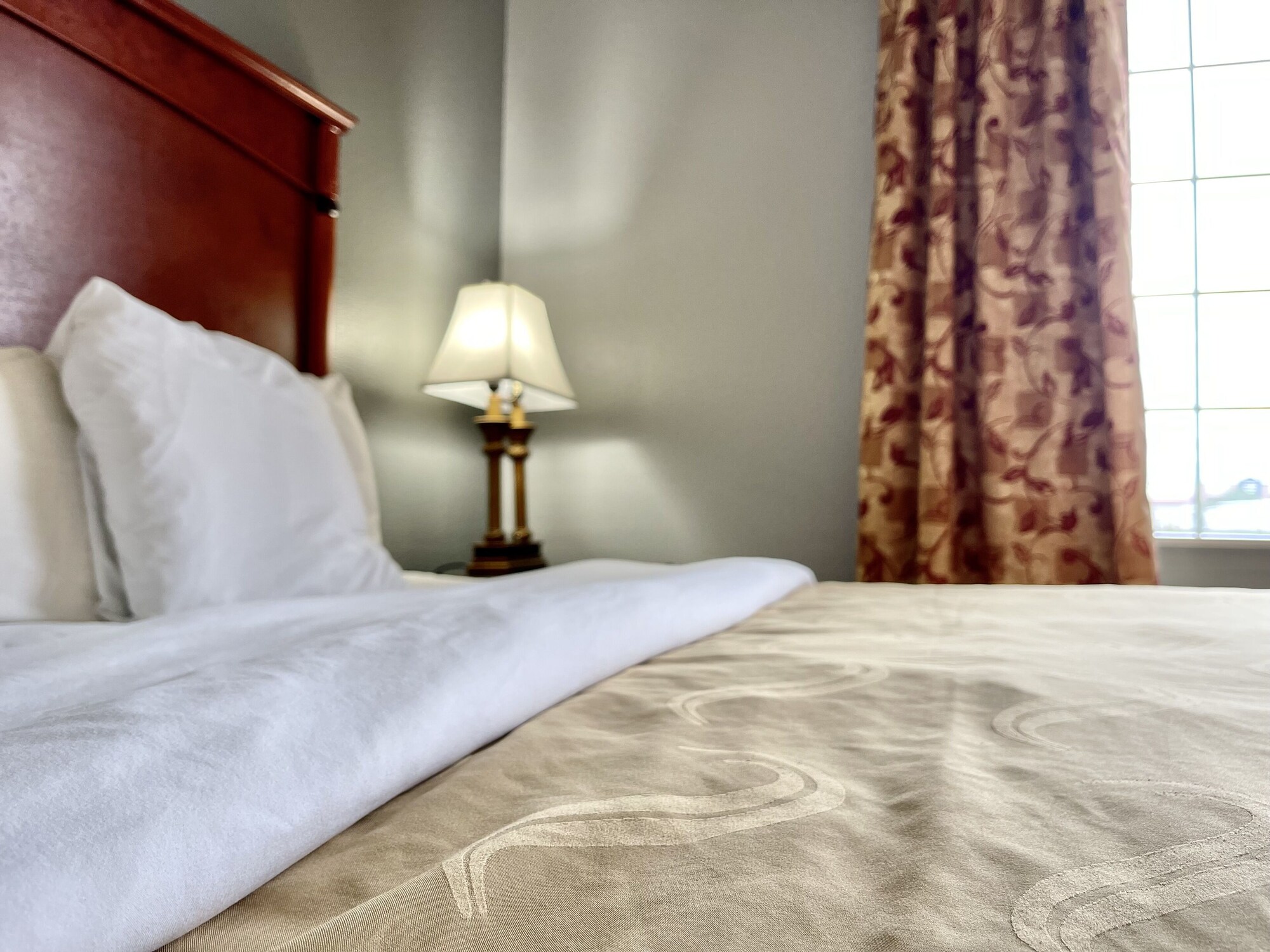 fairbridge inn and suites cleburne