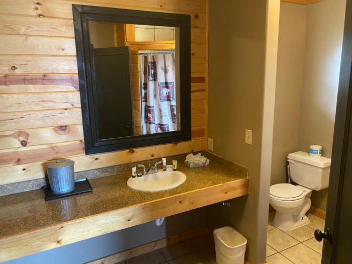 the fishing bear lodge
