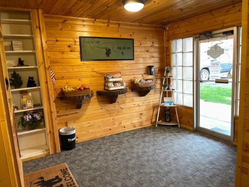 the fishing bear lodge