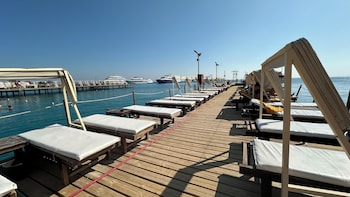 elysees apartment hotel