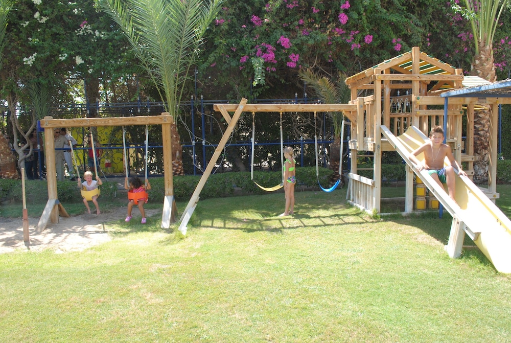 elysees apartment hotel