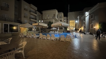 elysees apartment hotel