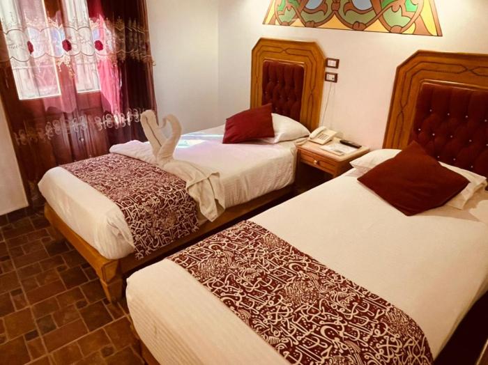 nefertiti hotel luxor