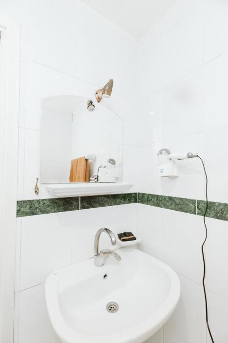 nefertiti hotel luxor