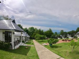 Diamond Village Pai,,2 star