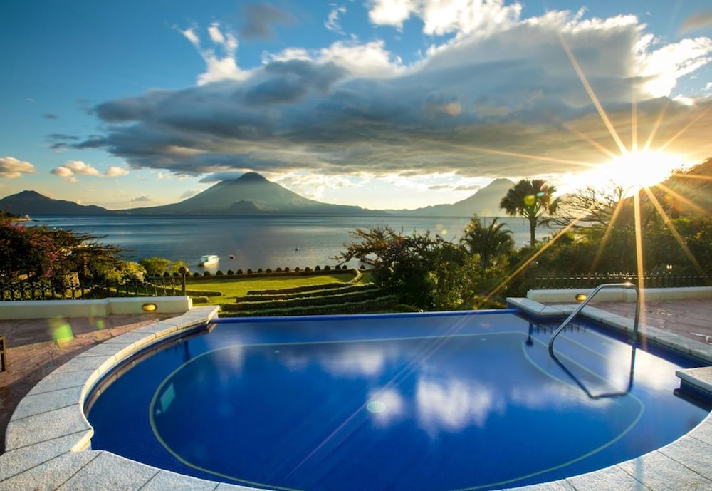 hotel atitlan