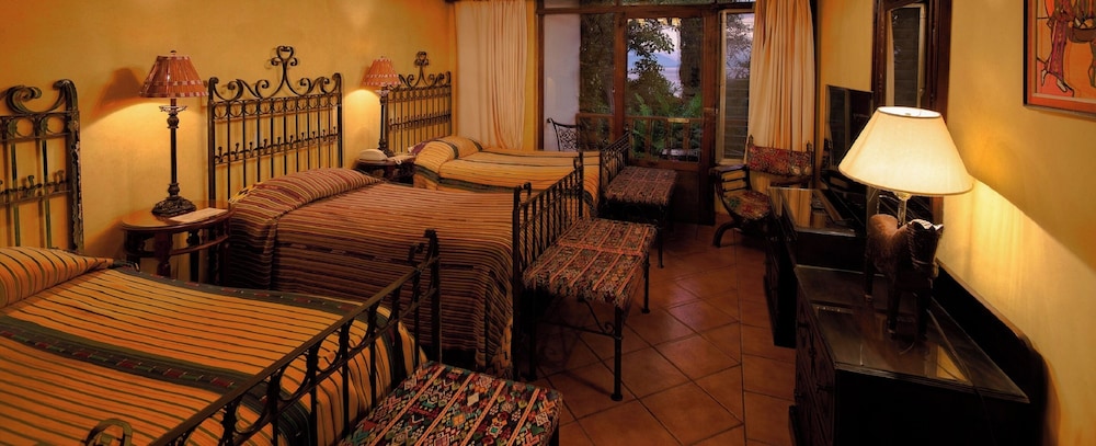 hotel atitlan