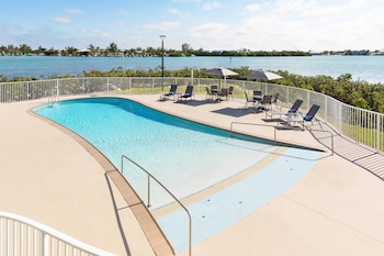 fairfield inn and suites by marriott marathon florida keys