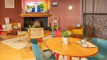greet hotel castres saix