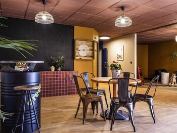Hotel-Img