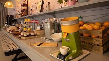 greet hotel castres saix