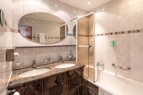 hotel baren
