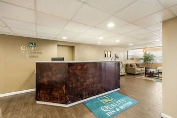 quality inn and suites near nas fallon