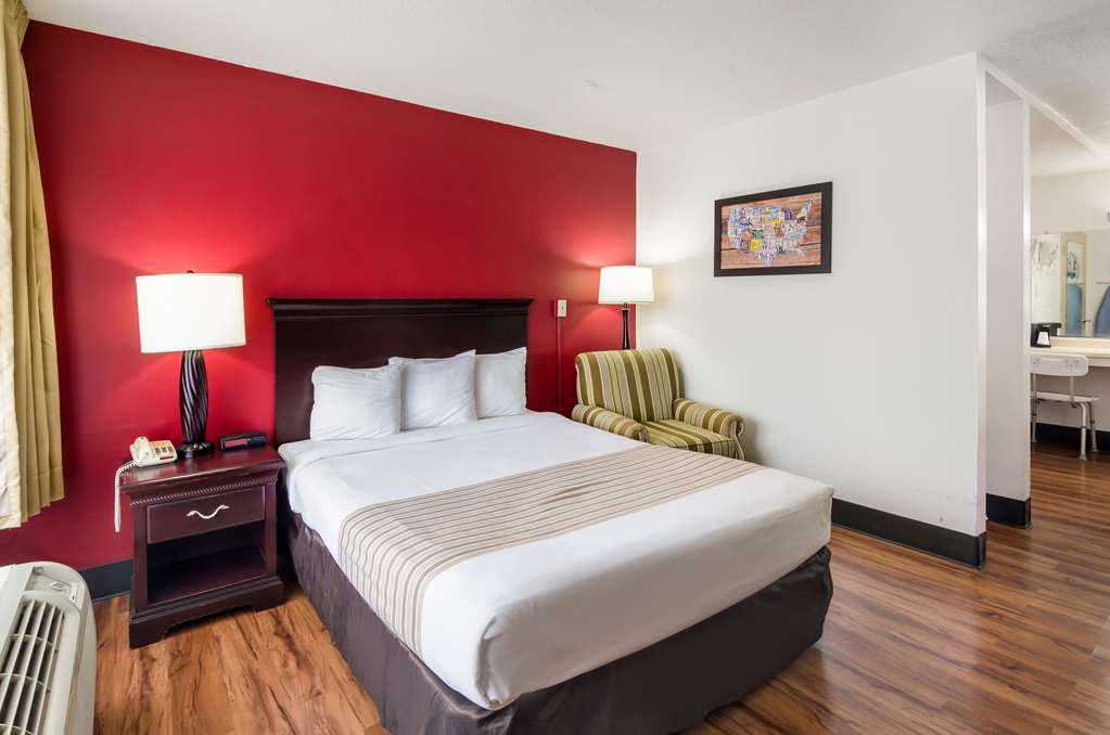 econo lodge marion i 81