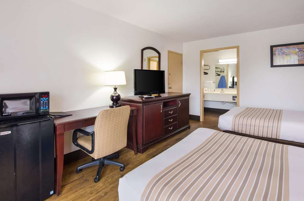 econo lodge marion i 81