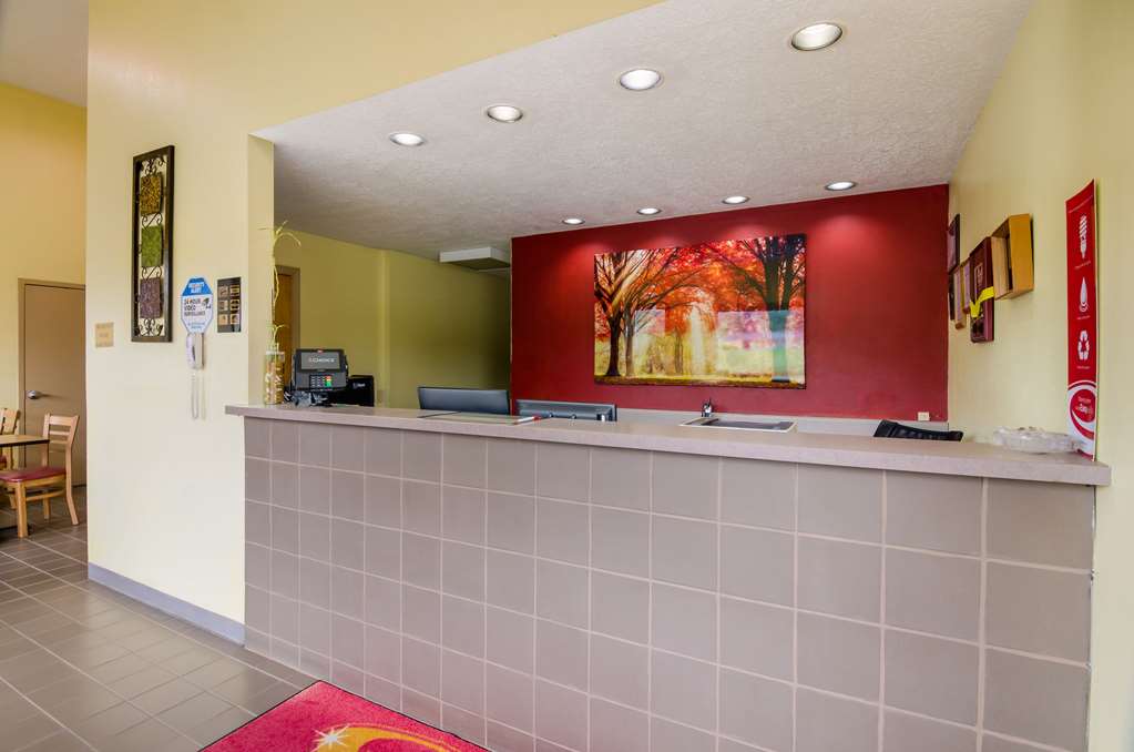 econo lodge marion i 81