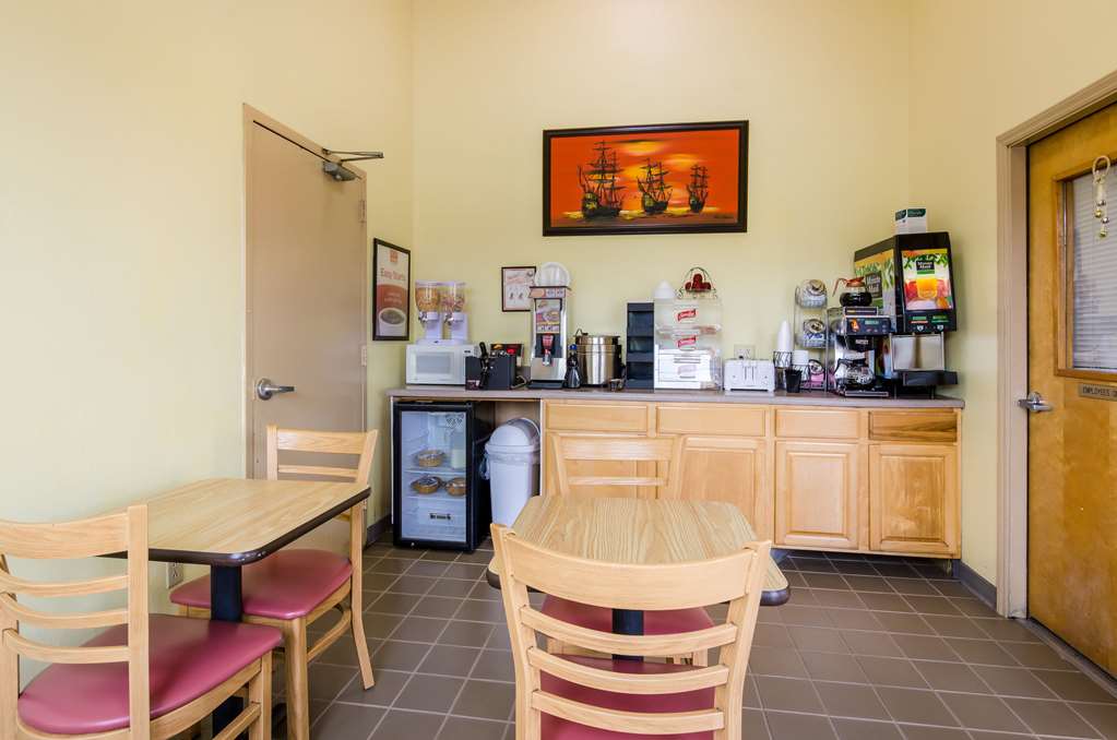 econo lodge marion i 81