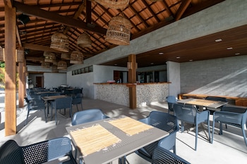 costa dourada village