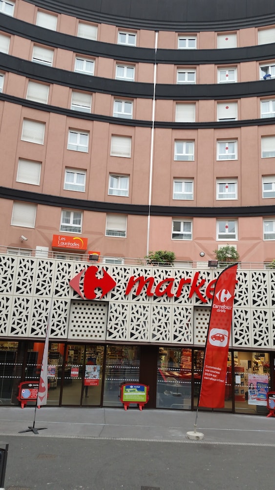 appart hotel les laureades