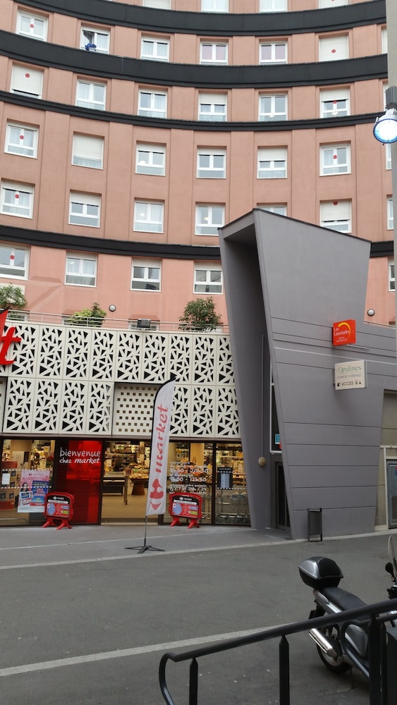 appart hotel les laureades