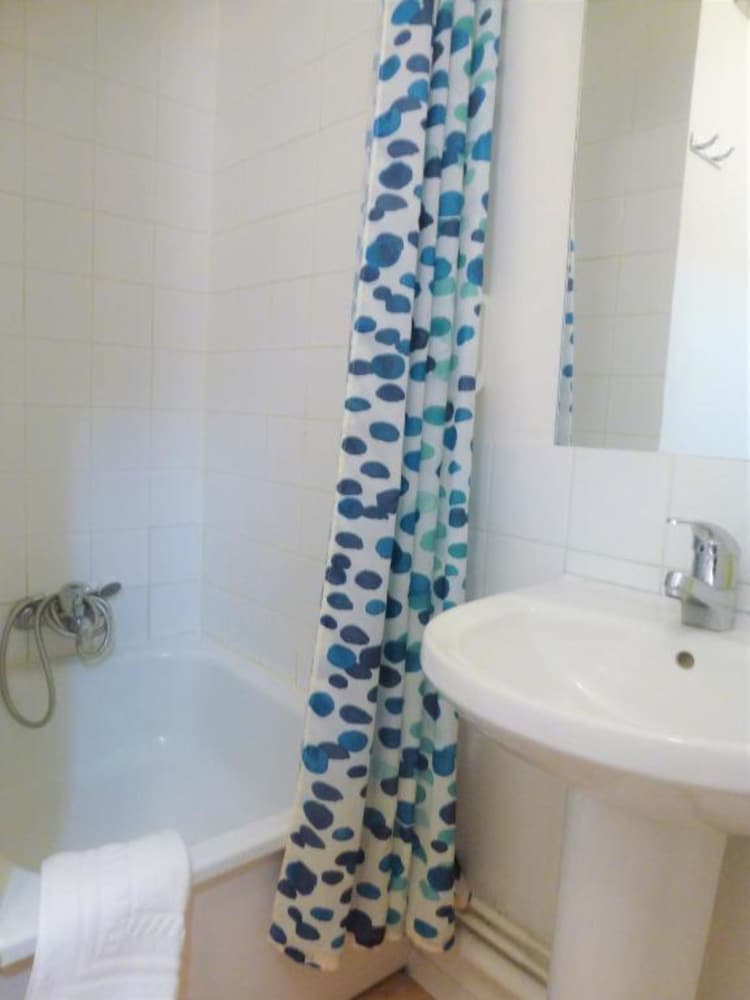 appart hotel les laureades