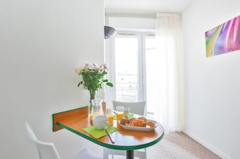 appart hotel les laureades