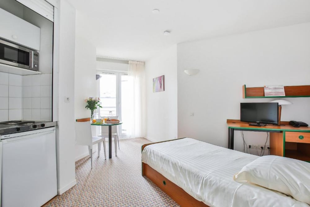 appart hotel les laureades