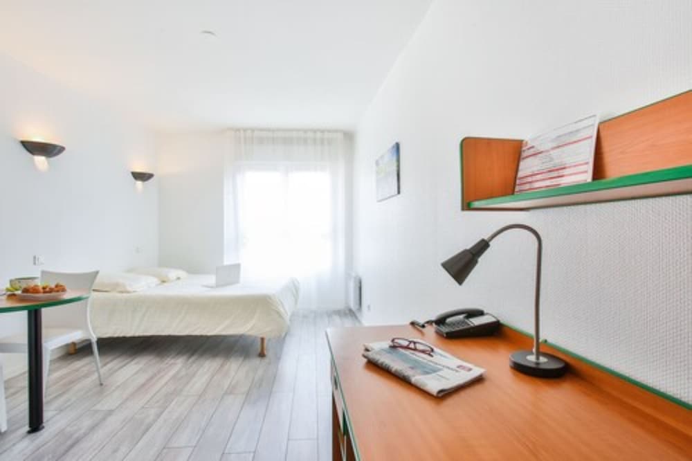 appart hotel les laureades