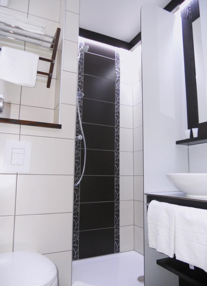 logis hotel cottage dudelange