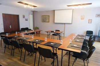 logis hotel cottage dudelange