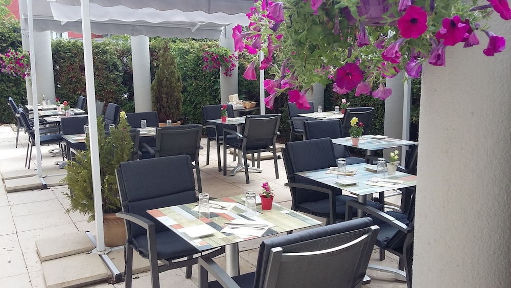 logis hotel cottage dudelange