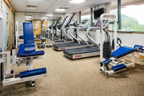 holiday inn riverside wuhan by ihg