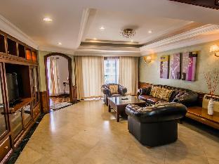 marina travellers suite marina court resort condo