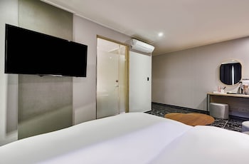 no 25 hotel gimpo airpot
