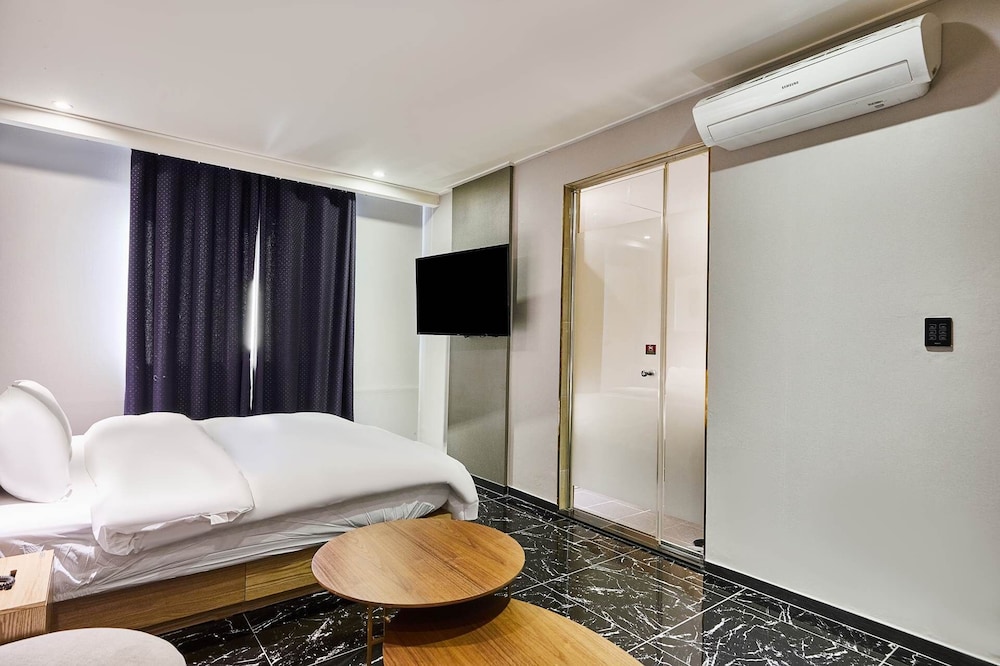 no 25 hotel gimpo airpot