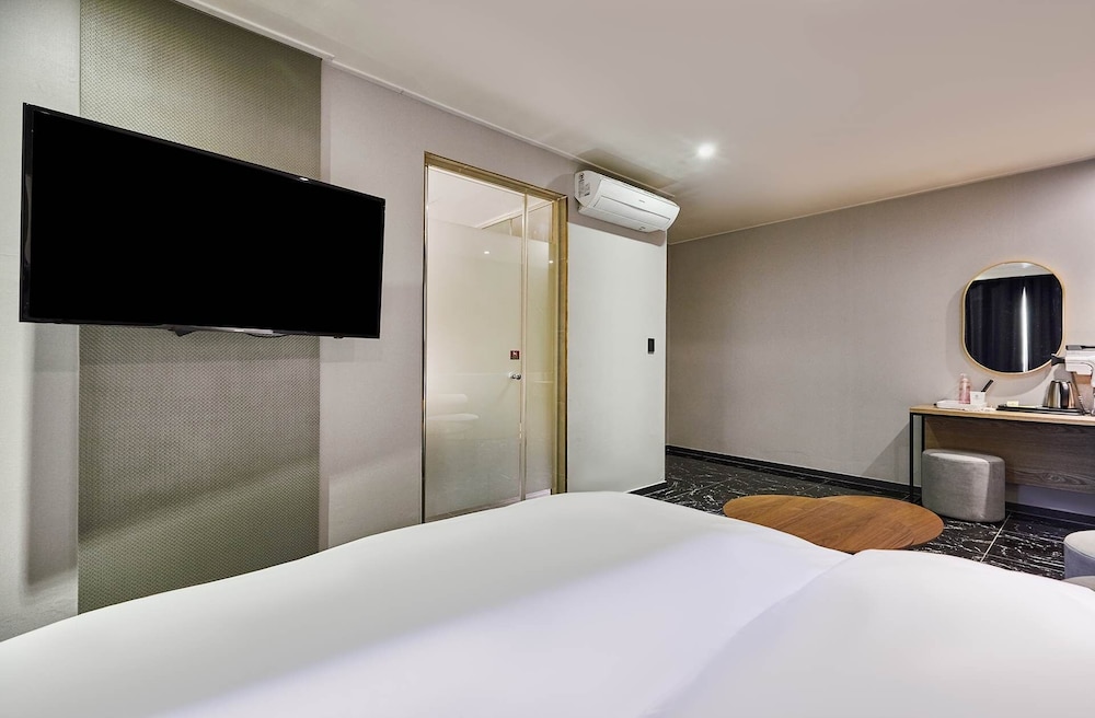 no 25 hotel gimpo airpot